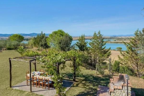 Villa La Lespa Wpool Biliardo And Lake View Casa Sant'Andrea Εξωτερικό φωτογραφία